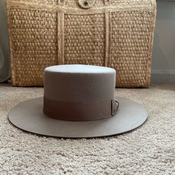 NWT- Wyeth Felt Light Grey Boater Hat